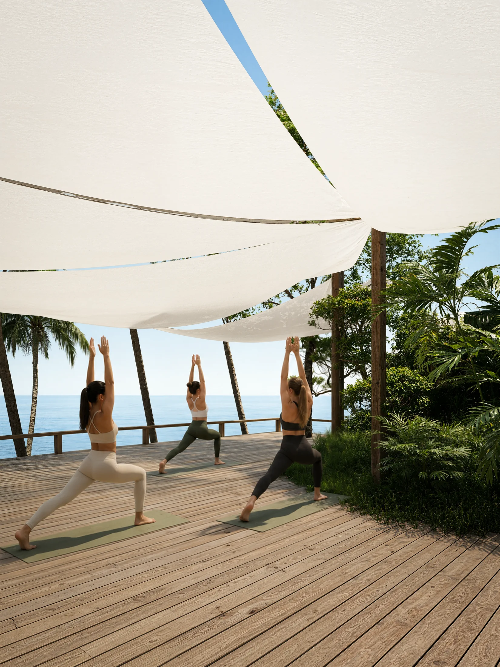 Yogadek van AURAH Lombok met drie deelnemers onder een zonnescherm en uitzicht op de oceaan.